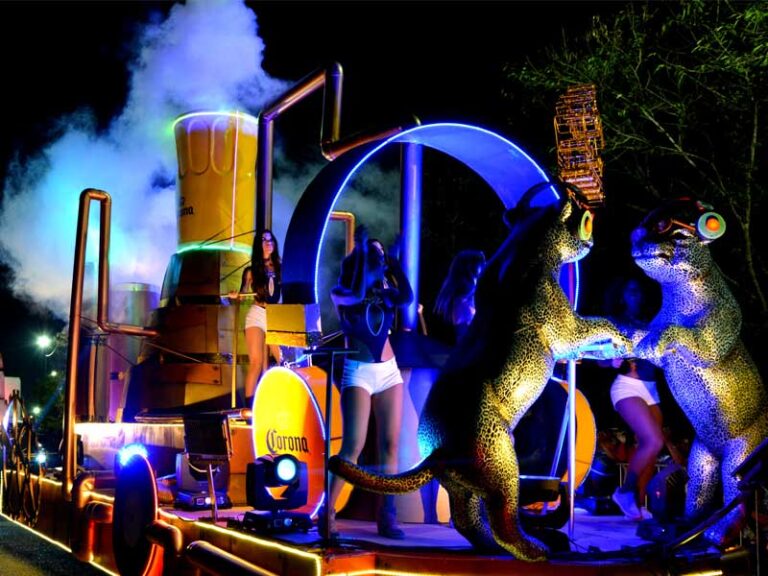 Carros alegóricos Kreatos